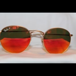 Like new Round Red Raybans